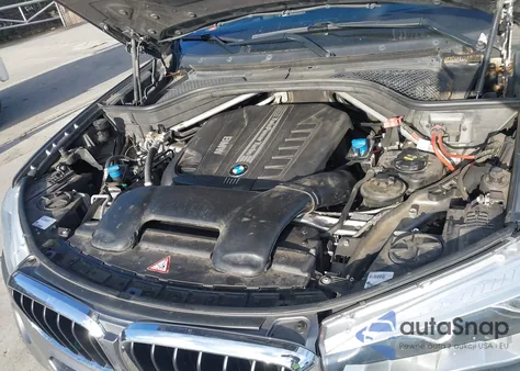 2014 BMW X5 xDrive35D z USA, uszkodzony, nr VIN 5UXKS4C52E0J95798